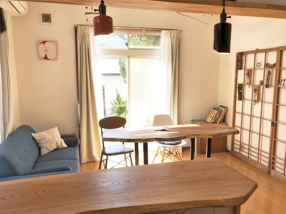 Tsushima White House Bed & Breakfast ภายนอก รูปภาพ