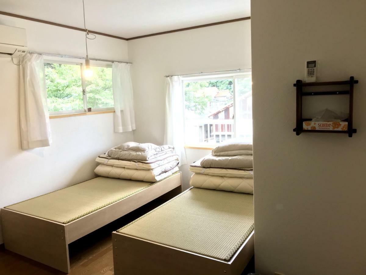 Tsushima White House Bed & Breakfast ภายนอก รูปภาพ