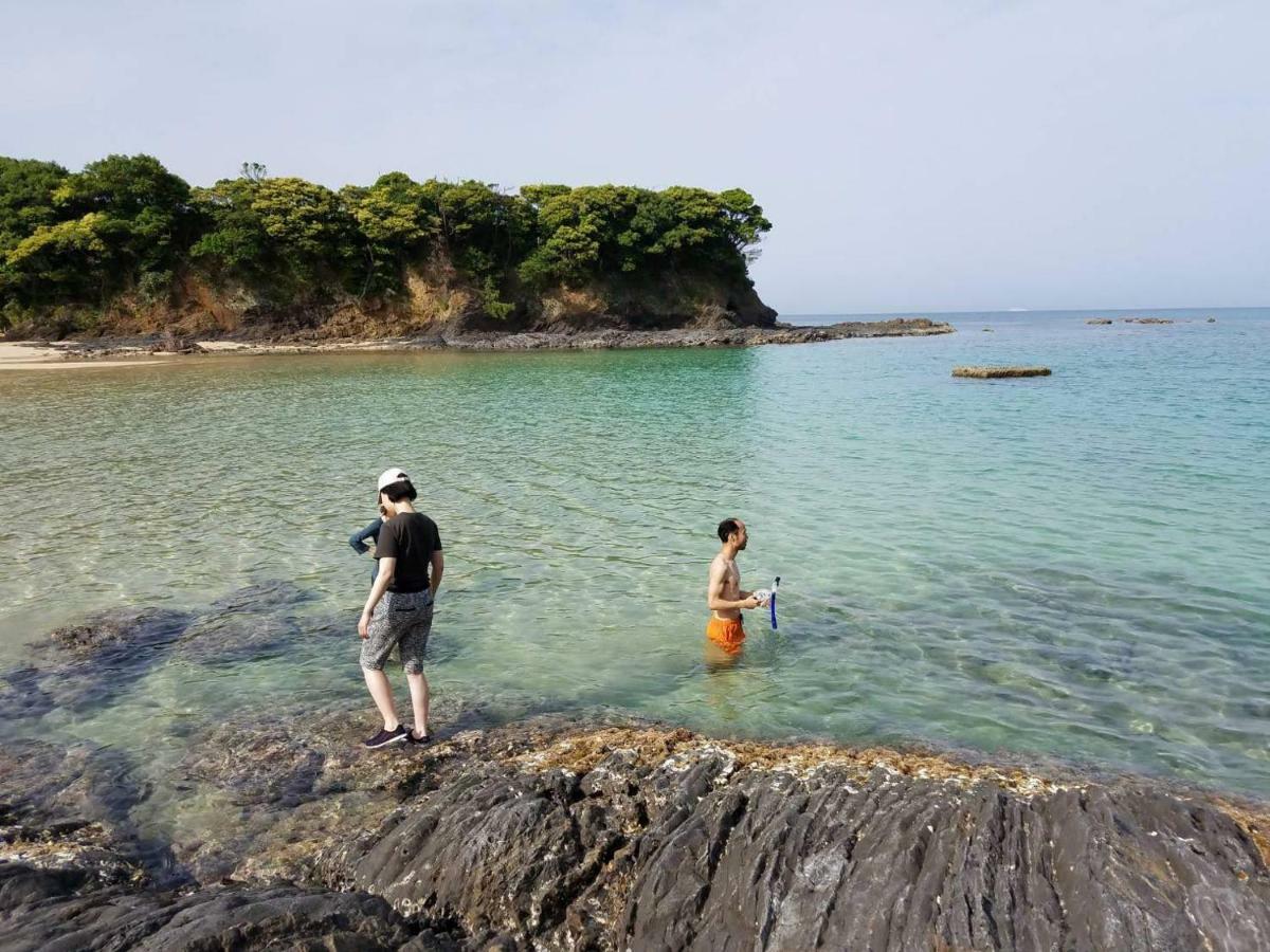 Tsushima White House Bed & Breakfast ภายนอก รูปภาพ