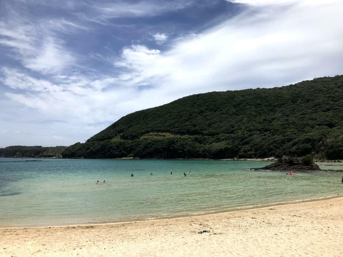 Tsushima White House Bed & Breakfast ภายนอก รูปภาพ